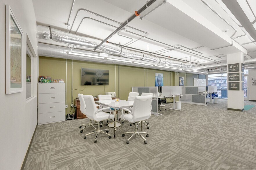 More Photos Of 1950 W Littleton Blvd, Littleton Loft Creative Space For Sale