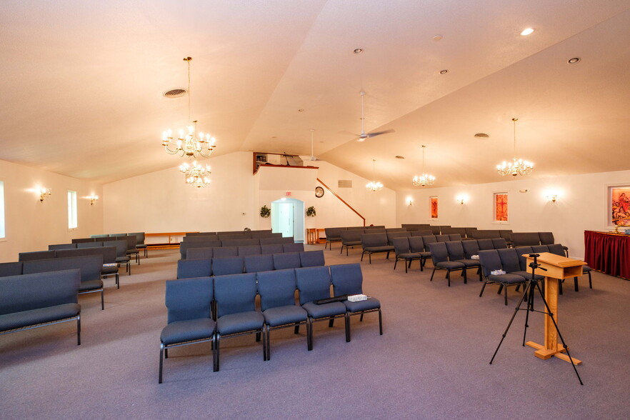 More Photos Of 5700 Edinburg Gap Rd, Fort Valley Religious Facility For Sale