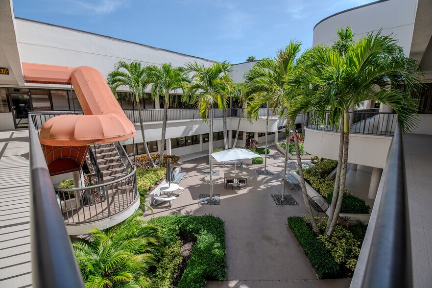 More Photos Of 851 Broken Sound Pky NW, Boca Raton Office For Lease