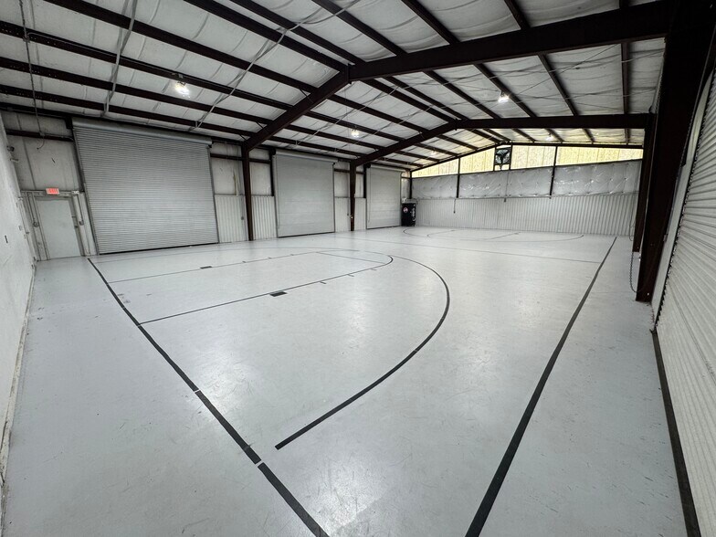 More Photos Of 4354 Valnorth Dr, Valdosta Warehouse For Lease