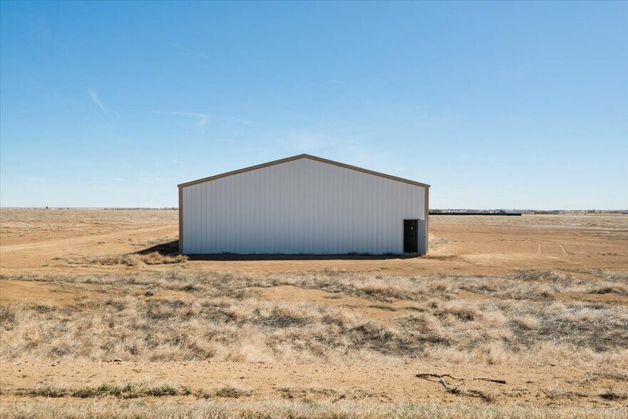 More Photos Of 20040 Grasslands Ln, Ordway Warehouse For Sale