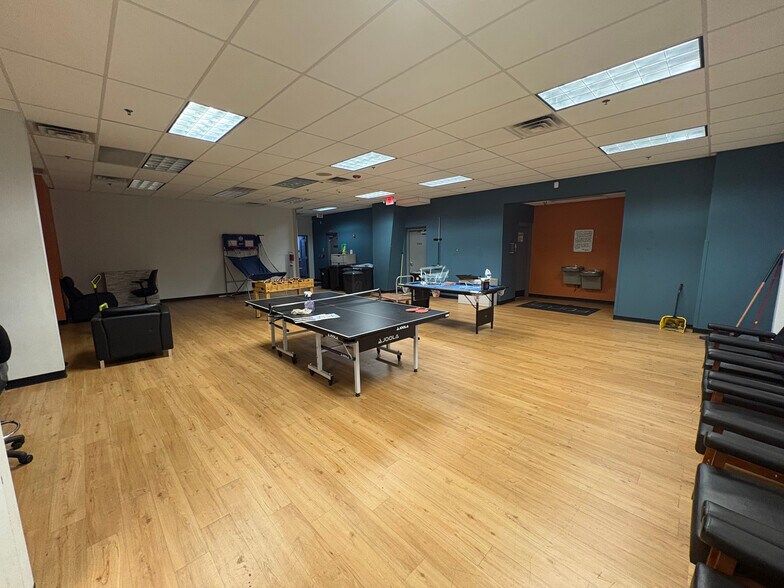 More Photos Of 1130 Sugg Pky, Greenville Warehouse For Lease