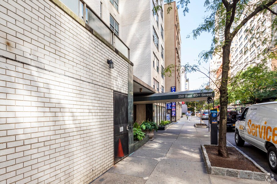 More Photos Of 1183-1191 2nd Ave, New York Apartments For Lease