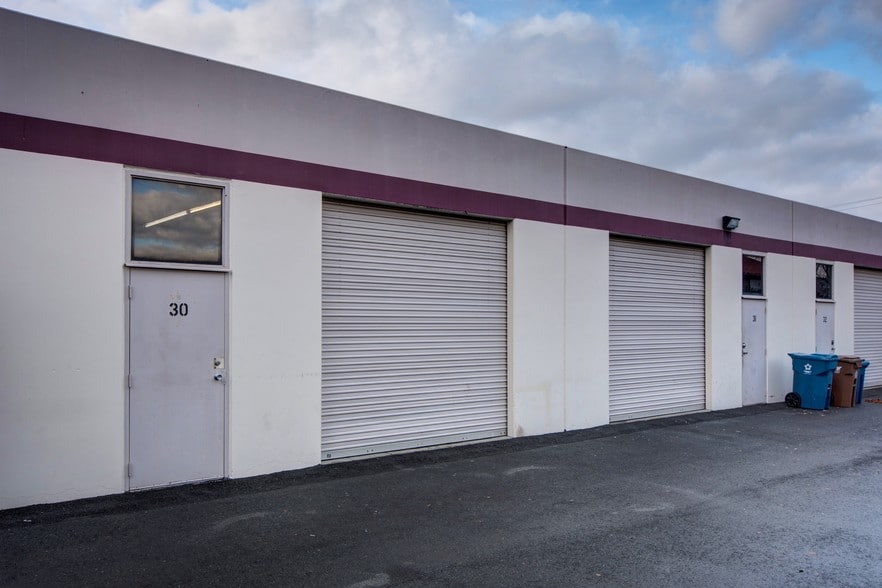 More Photos Of 4740 E 2nd St, Benicia Light Manufacturing For Lease