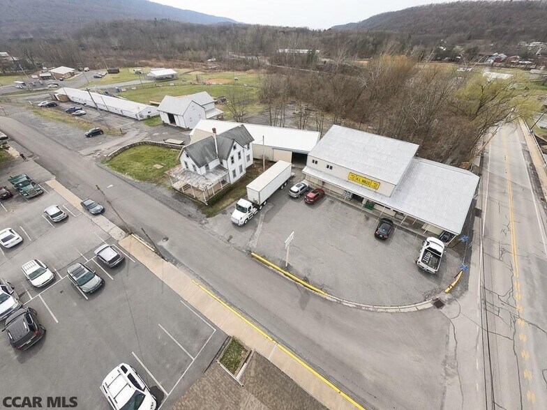 More Photos Of 518 Water St, Orbisonia Storefront For Sale