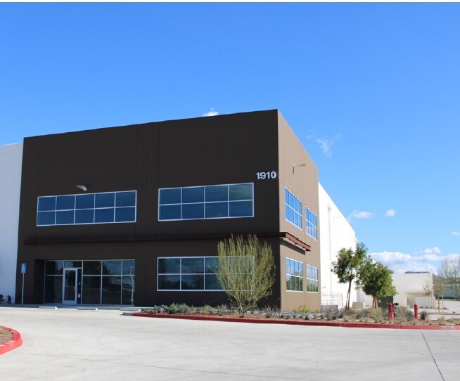 More Photos Of Palomino Ranch, Norco Unknown For Lease