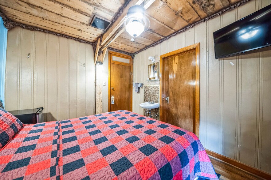 More Photos Of 104 2nd St S, Kremmling Apartments For Sale