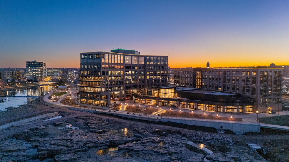 More Photos Of 155 E 4th Pl, Sioux Falls Apartments For Lease