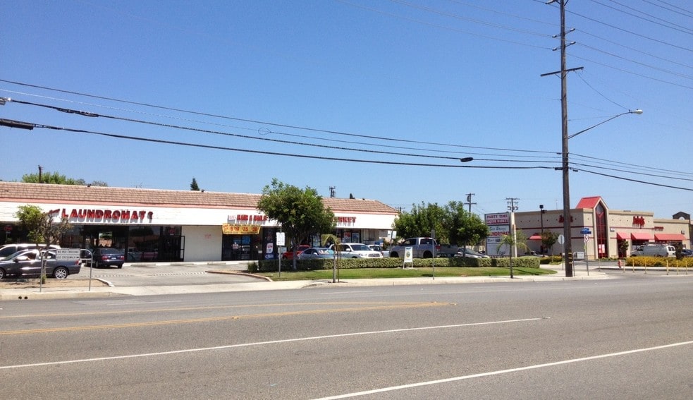 More Photos Of 1149-1163 N Tustin St, Orange General Retail For Lease