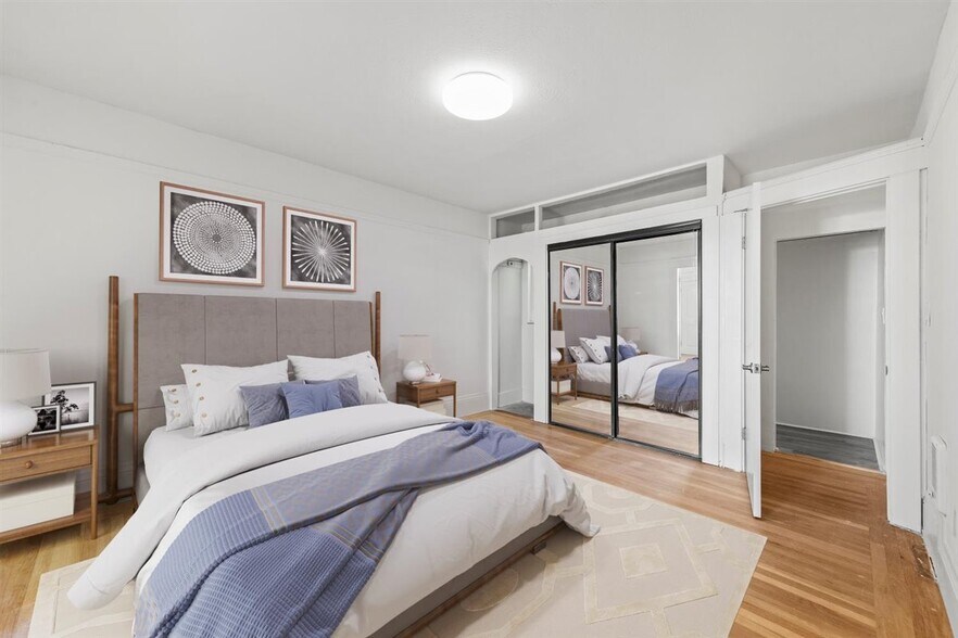 More Photos Of 1524-1526 Irving St, San Francisco Storefront Retail Residential For Sale