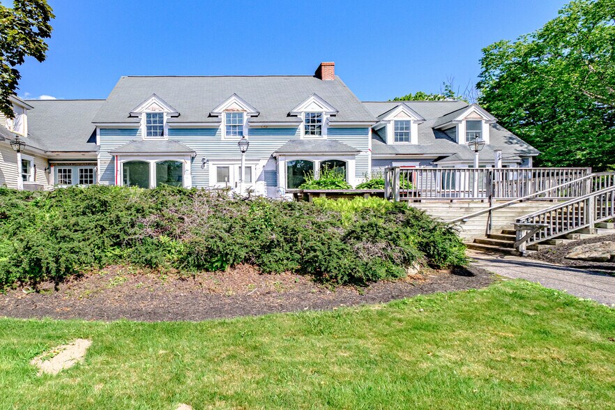 More Photos Of 309 Shore Rd, Ogunquit General Retail For Sale