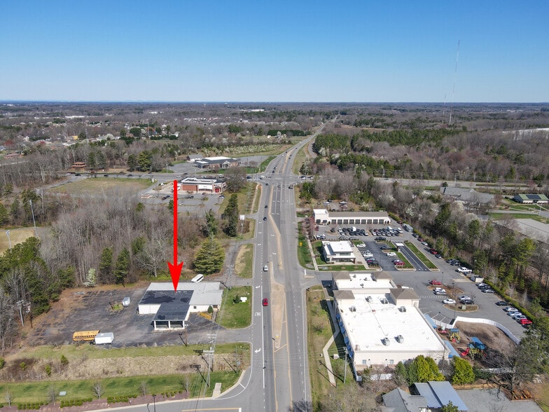 More Photos Of 16601 Old Statesville Rd, Huntersville Storefront Retail Office For Sale