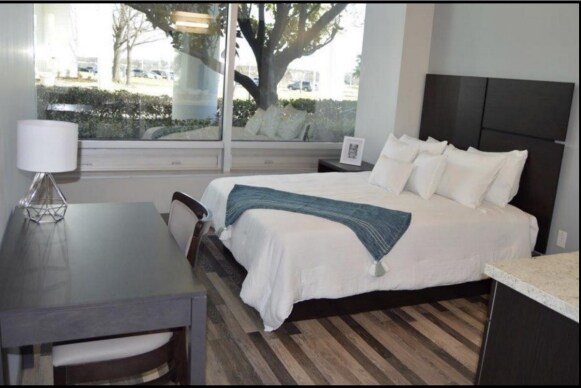 More Photos Of 7140 Oakmont Blvd, Fort Worth Skilled Nursing Facility For Sale