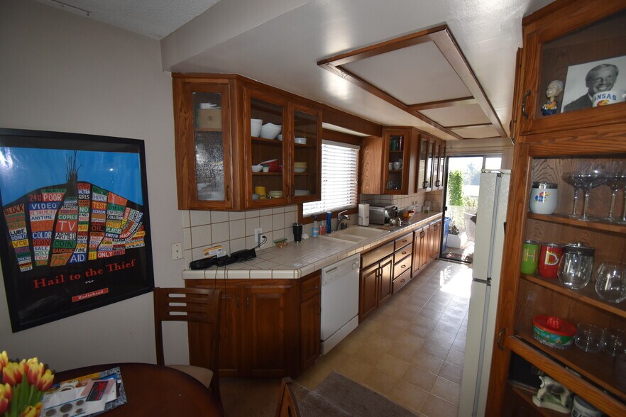 More Photos Of 827 Opal St, San Diego Multifamily For Sale