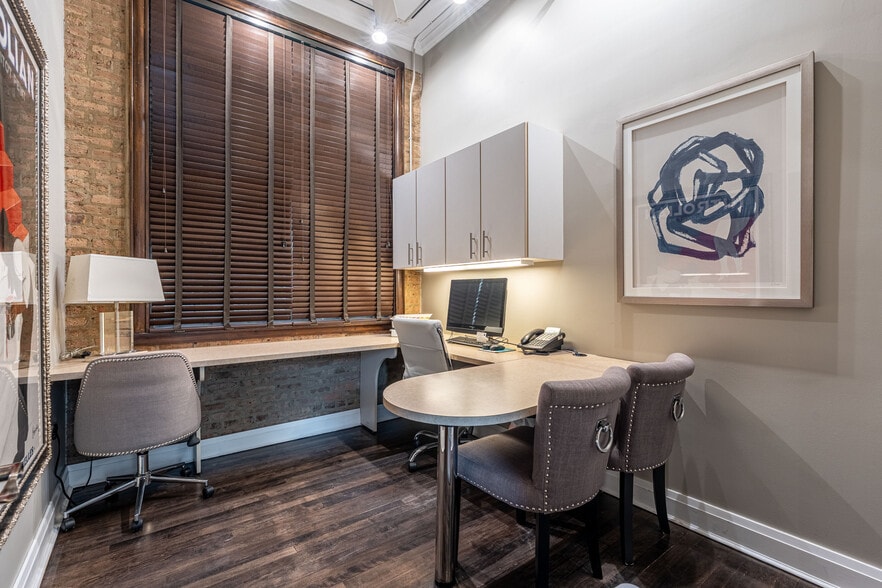 More Photos Of 120 S State St, Chicago Medical For Lease