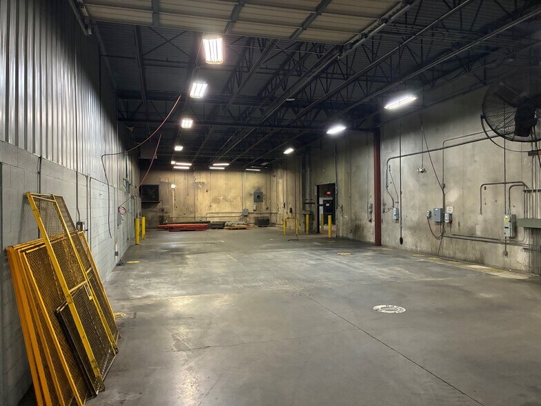 More Photos Of 3995 Pine Ln SE, Bessemer Manufacturing For Lease