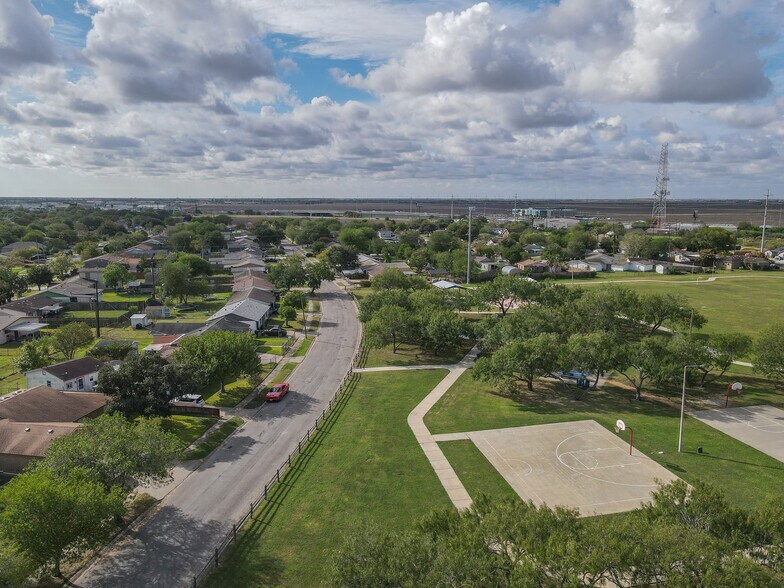 More Photos Of 5040 Rockford Dr, Corpus Christi Land For Sale