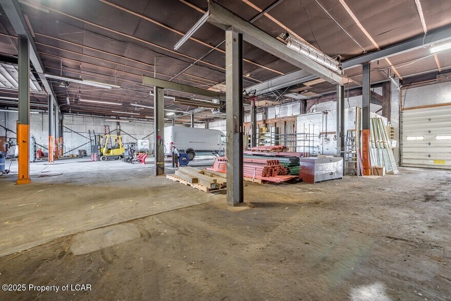 More Photos Of 232 Division St, Kingston Warehouse For Lease