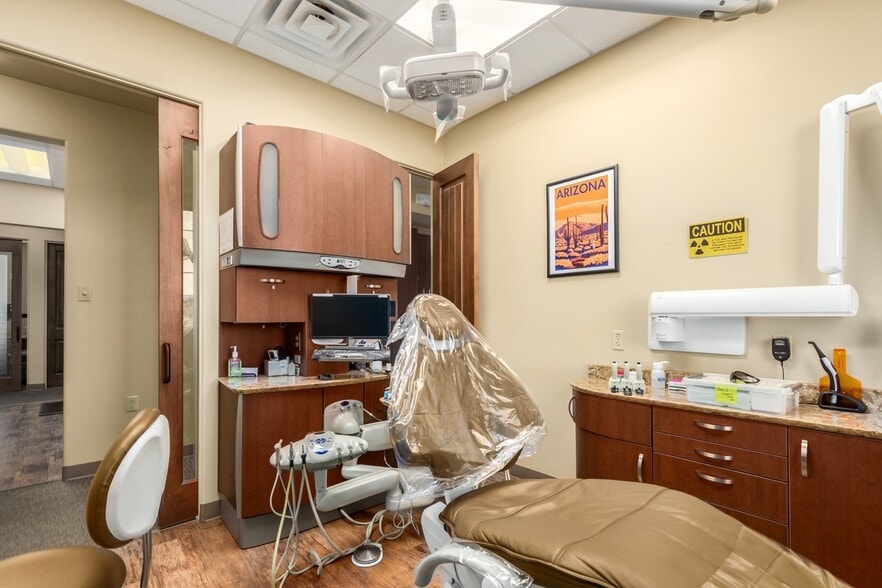 More Photos Of 261 W Duval Rd, Green Valley Medical For Sale