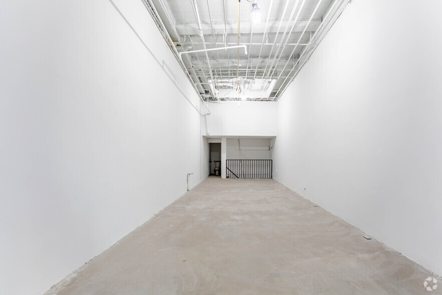 More Photos Of 2139-2159 Broadway, New York Apartments For Lease