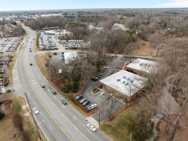 More Photos Of 603 Eastchester Dr, High Point Office For Sale
