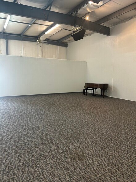 More Photos Of 2945 N Highway 89, Chino Valley Service For Lease