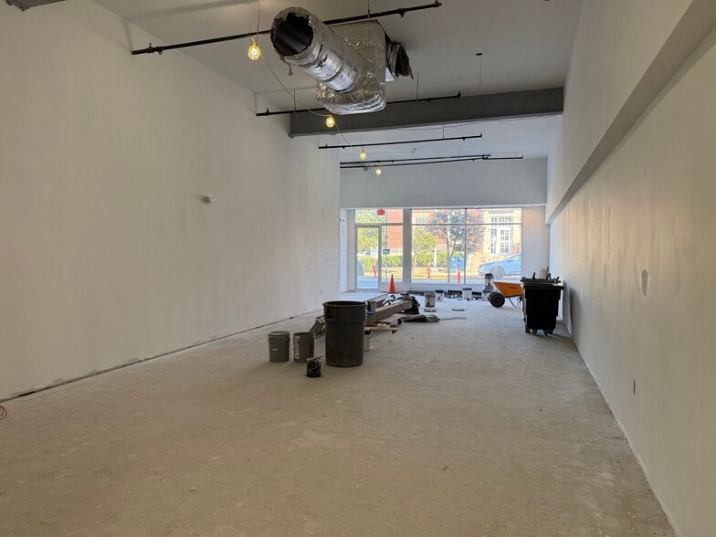 More Photos Of 209-211 Westwood Ave, Westwood Restaurant For Lease