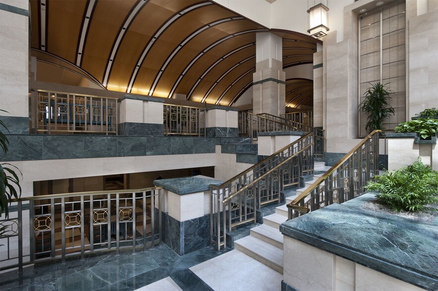 More Photos Of 1099 14th St NW, Washington Office For Lease