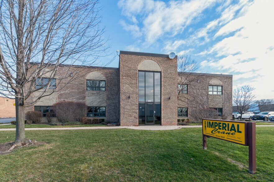 More Photos Of 9735 Industrial Dr, Bridgeview Light Distribution For Sale