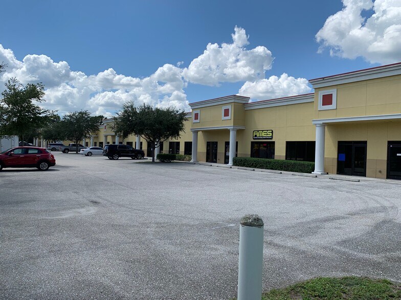 More Photos Of 5011 Luckett Rd, Fort Myers Light Distribution For Lease