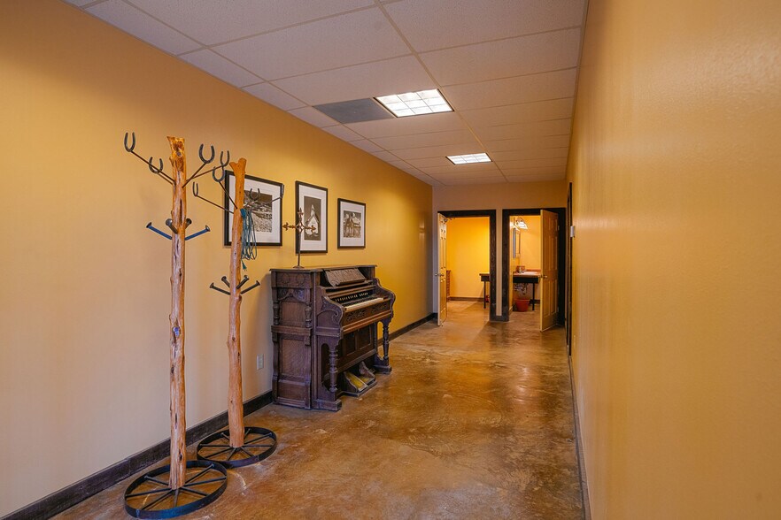 More Photos Of 1498 E. US-90, Marfa General Retail For Sale