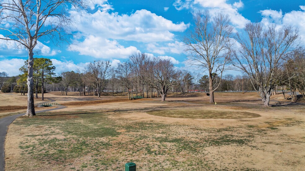 More Photos Of 502 Crystal Lake Dr NE, Fort Payne Golf Course Driving Range For Sale