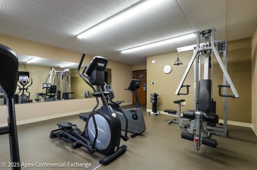 More Photos Of 4155 28th St SE, Grand Rapids Hotel For Sale