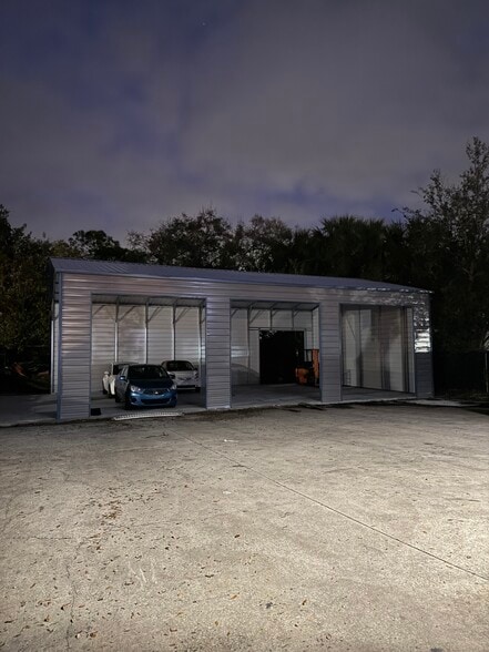 More Photos Of 355 Wickham Rd, Melbourne Auto Dealership For Lease