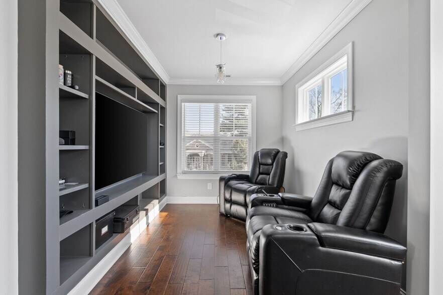 More Photos Of , Greenville Multifamily For Sale