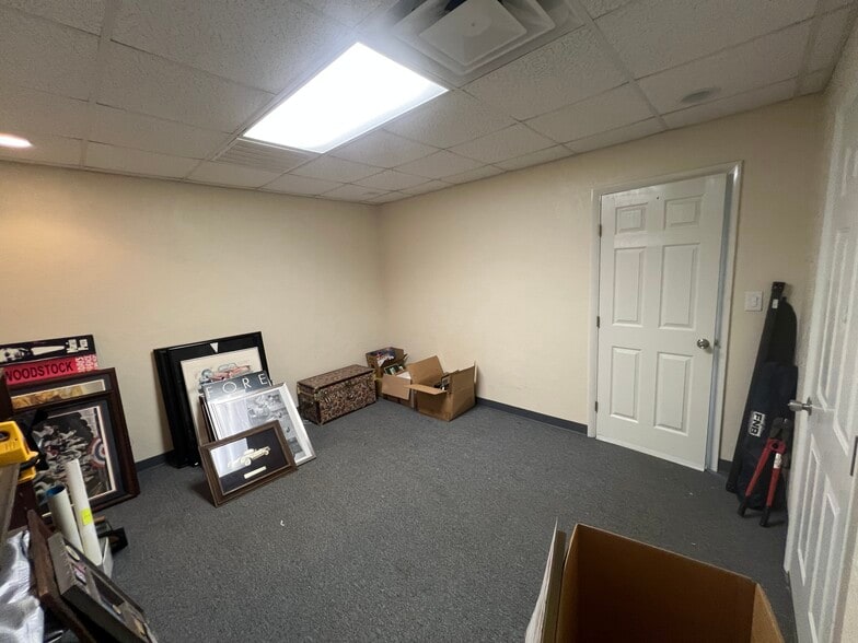 More Photos Of 2224 S Air Depot Blvd, Midwest City Freestanding For Sale