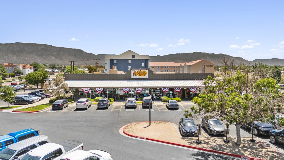 More Photos Of 5200 San Antonio Dr NE, Albuquerque Restaurant For Sale