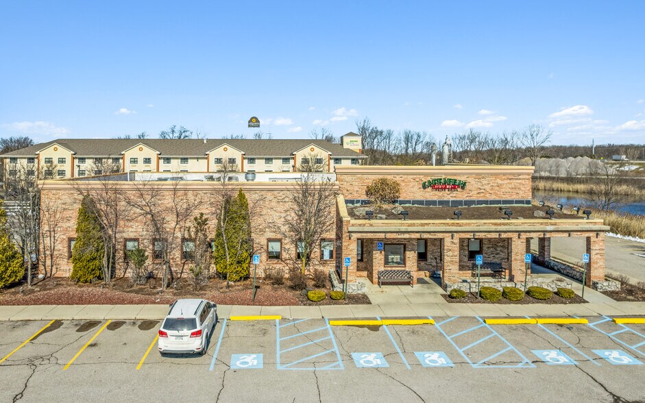 More Photos Of 1900 N Haggerty Rd, Canton Township Restaurant For Sale
