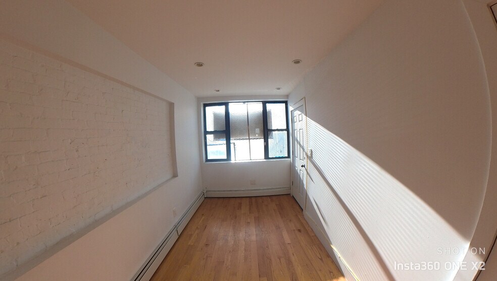More Photos Of 513-517 Evergreen Ave, Brooklyn Storefront For Lease