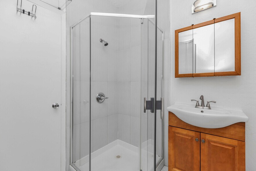 More Photos Of 1163 Pine St, San Francisco Apartments For Sale