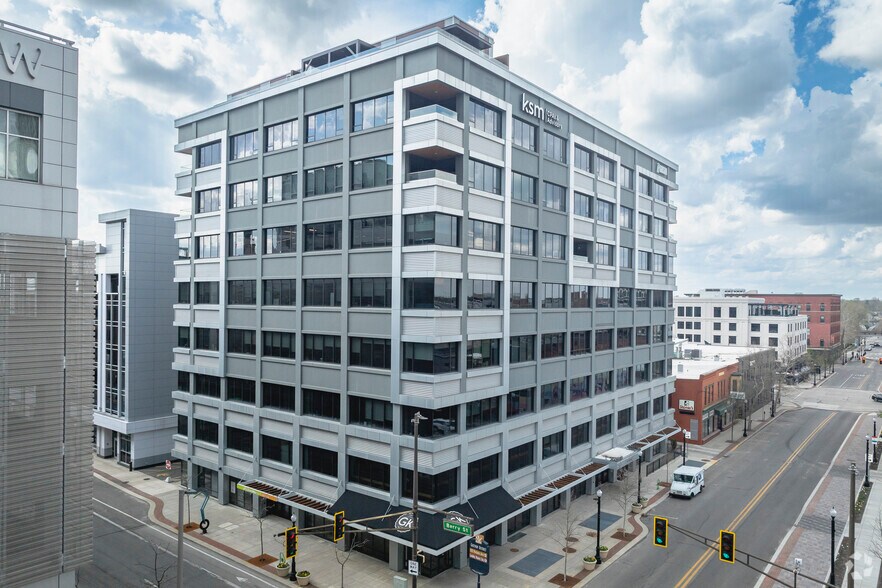 More Photos Of 202 W Berry St, Fort Wayne Office For Lease