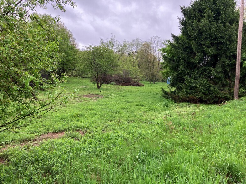 More Photos Of 119 Reed Rd, Fenelton Flex For Sale