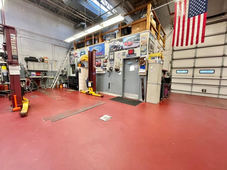 More Photos Of 20 Linden Pl, Port Jefferson Service For Sale