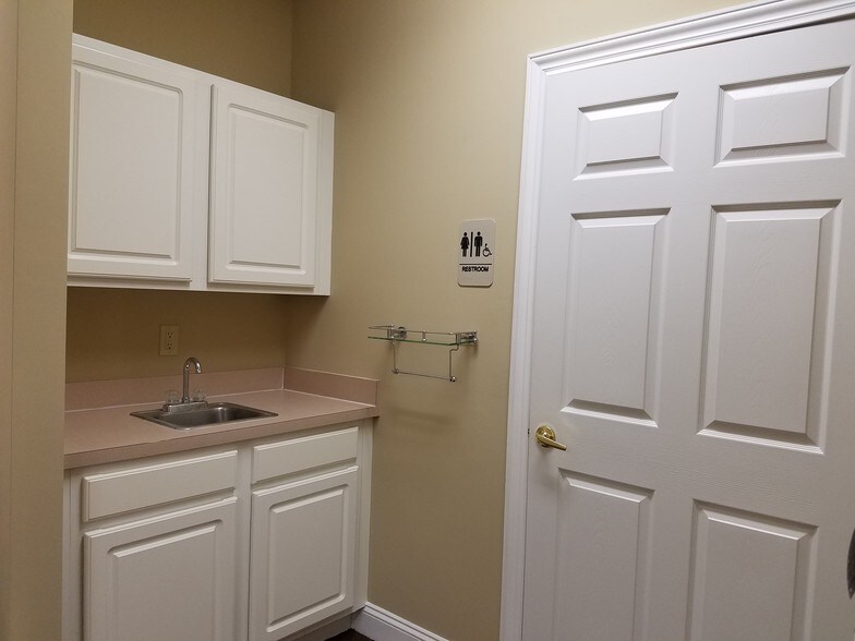 More Photos Of 2950 Halcyon Ln, Jacksonville Loft Creative Space For Lease