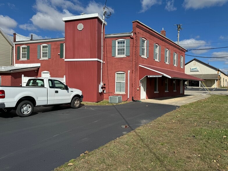 More Photos Of 46 Jefferson St, Brookville Storefront Retail Residential For Sale