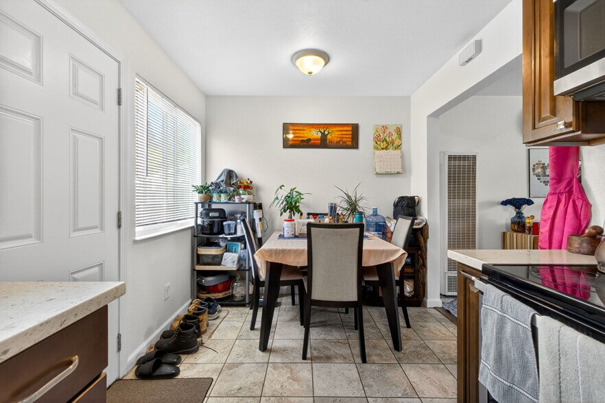 More Photos Of 600-606 Pacific Ave, Santa Rosa Apartments For Sale