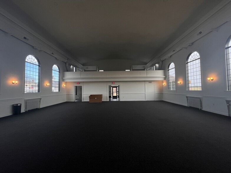 More Photos Of 169 Hudson Ave, Newark Religious Facility For Sale