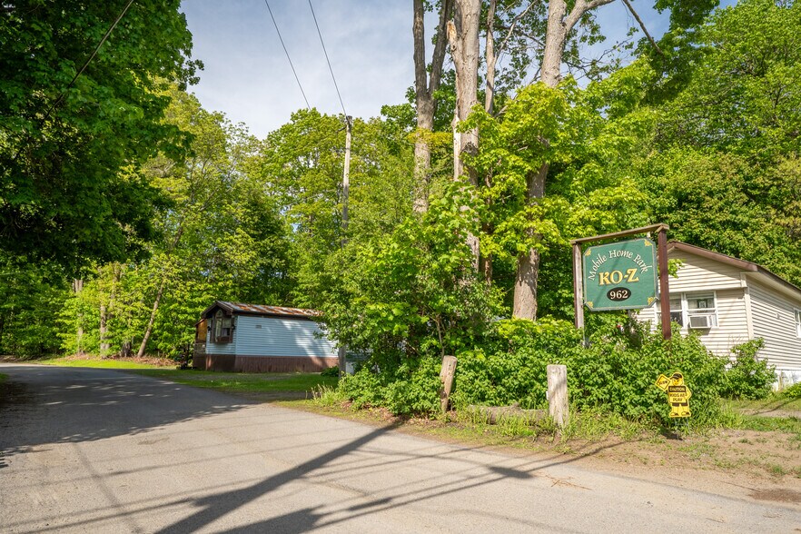 More Photos Of 962 State Highway 29A, Gloversville Manufactured Housing Mobile Home Park For Sale