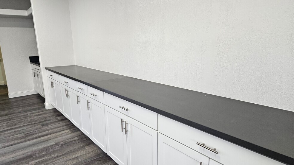 More Photos Of 1518 Coffee Rd, Modesto Medical For Lease