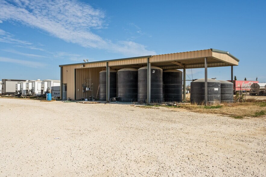 More Photos Of 40 Corgey Rd, Pleasanton Light Manufacturing For Lease